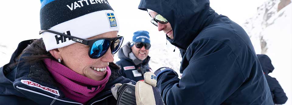 Ski Team Sweden Alpine använder Icomradio Ski Team Sweden Alpine använder Icomradio